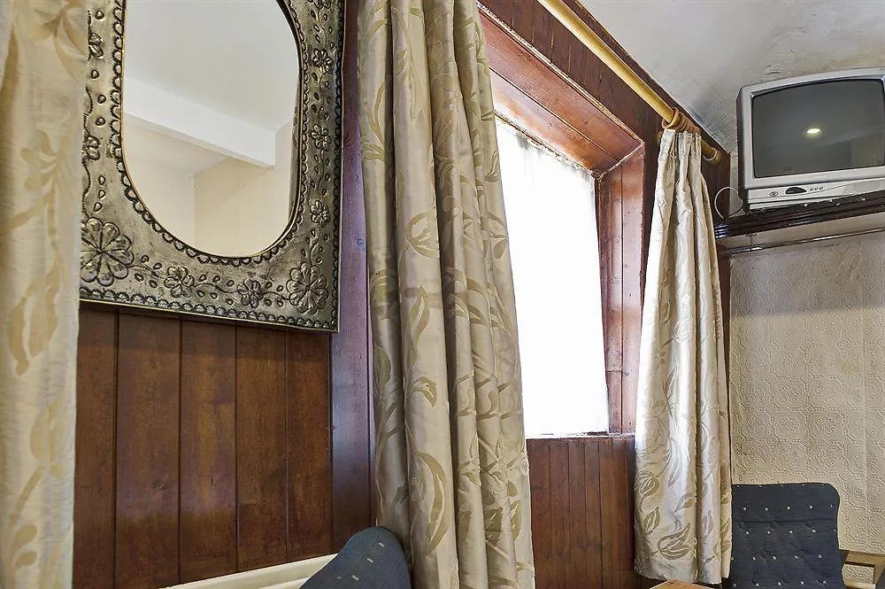 Bridge House Apartment Tullamore Ireland