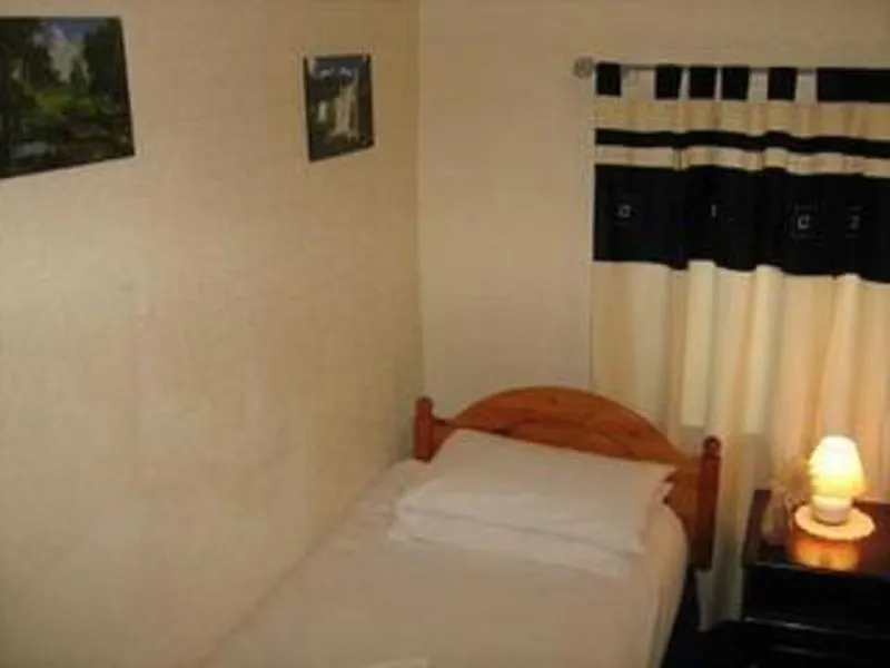 Bridge House Apartment Tullamore Ireland